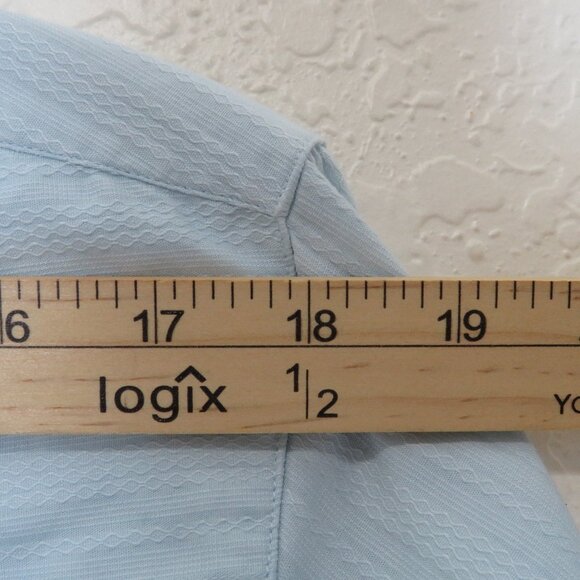 Guess* Men's Long Sleeve Snap Down Curved Hem Pocket Vintage Dress Shirt~ Medium - Picture 6 of 13